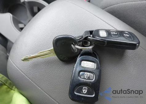 2010 Hyundai Sonata Gls z USA, uszkodzony, nr VIN 5NPET4AC9AH646526